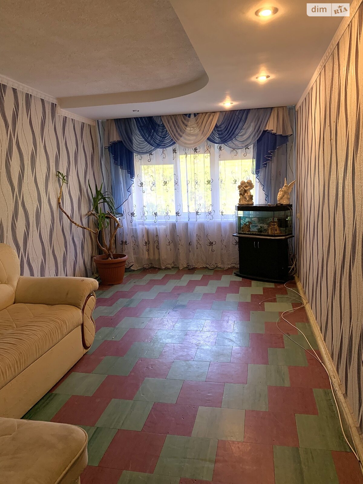 Продажа двухкомнатной квартиры в Кривом Роге, на ул. Космонавтов 24, район Саксаганский фото 1 Продажа двухкомнатной квартиры в Кривом Роге, на ул. Космонавтов 24, район Саксаганский фото 1