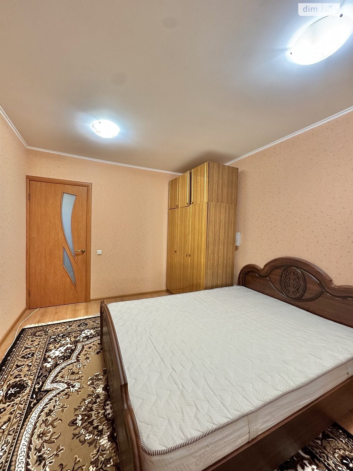 Продажа двухкомнатной квартиры в Кривом Роге, на ул. Космонавтов, район Саксаганский фото 1 Продажа двухкомнатной квартиры в Кривом Роге, на ул. Космонавтов, район Саксаганский фото 1
