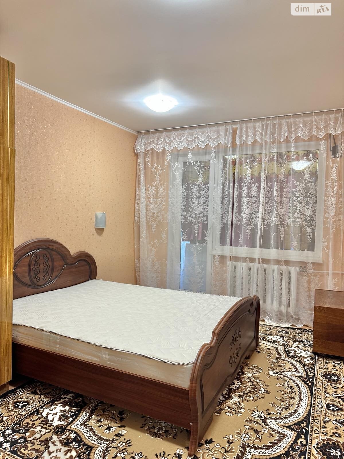 Продажа двухкомнатной квартиры в Кривом Роге, на ул. Космонавтов, район Саксаганский фото 1 Продажа двухкомнатной квартиры в Кривом Роге, на ул. Космонавтов, район Саксаганский фото 1