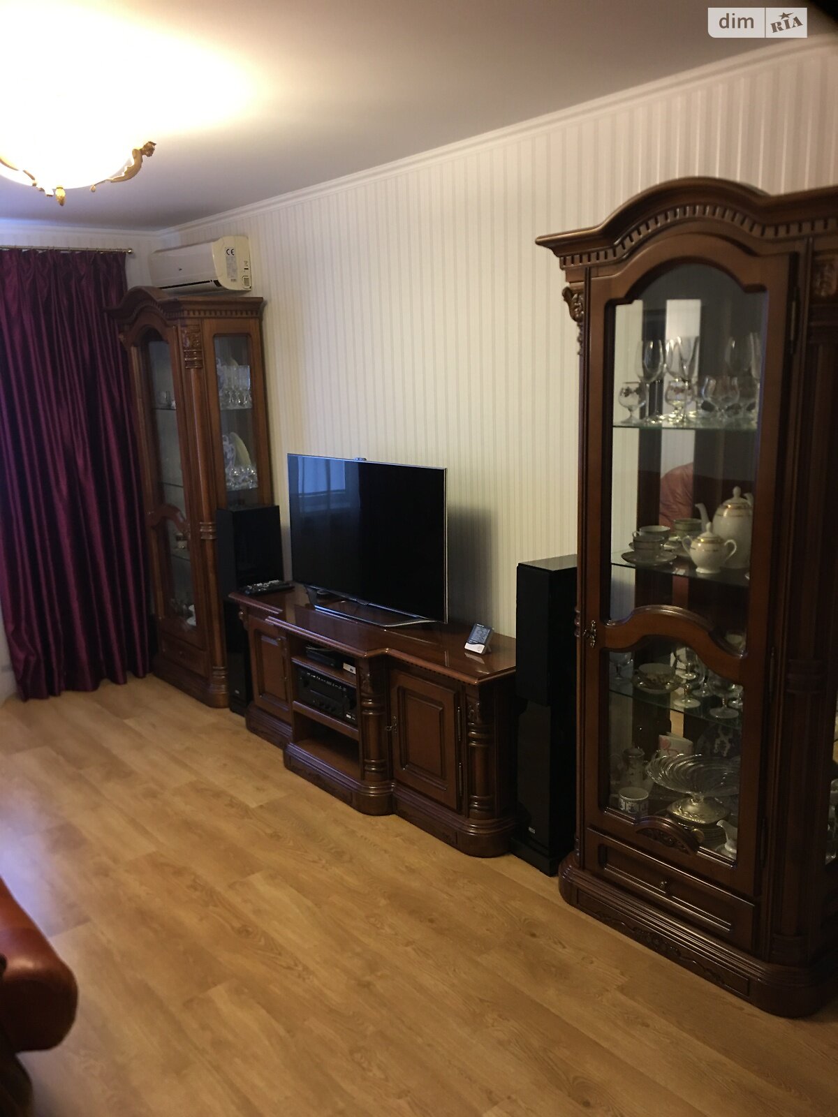 Продажа трехкомнатной квартиры в Кривом Роге, на ул. Мелешкина 39, район Саксаганский фото 1 Продажа трехкомнатной квартиры в Кривом Роге, на ул. Мелешкина 39, район Саксаганский фото 1