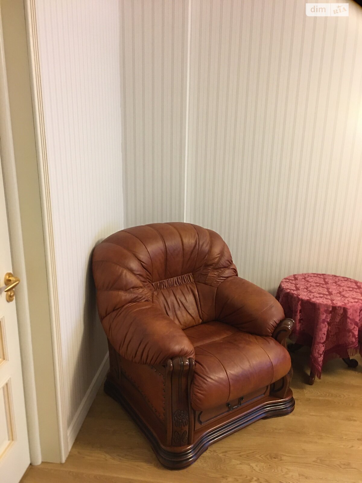 Продажа трехкомнатной квартиры в Кривом Роге, на ул. Мелешкина 39, район Саксаганский фото 1 Продажа трехкомнатной квартиры в Кривом Роге, на ул. Мелешкина 39, район Саксаганский фото 1