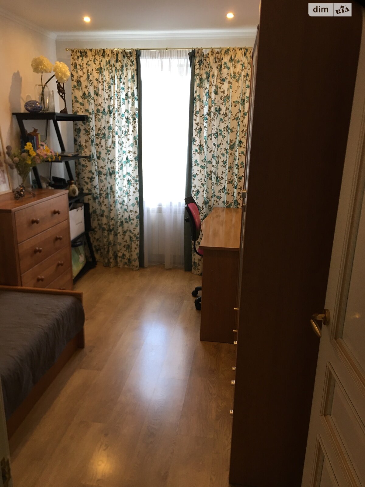 Продажа трехкомнатной квартиры в Кривом Роге, на ул. Мелешкина 39, район Саксаганский фото 1 Продажа трехкомнатной квартиры в Кривом Роге, на ул. Мелешкина 39, район Саксаганский фото 1