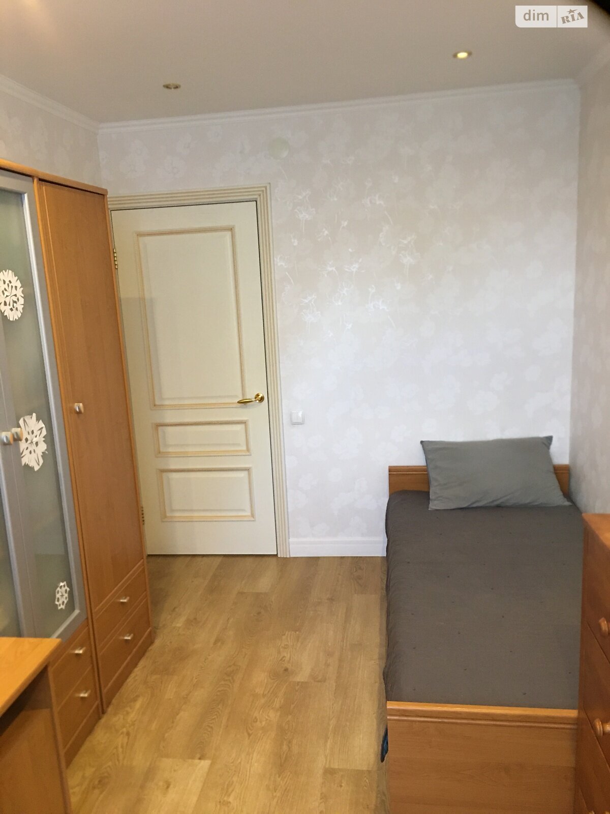 Продажа трехкомнатной квартиры в Кривом Роге, на ул. Мелешкина 39, район Саксаганский фото 1 Продажа трехкомнатной квартиры в Кривом Роге, на ул. Мелешкина 39, район Саксаганский фото 1