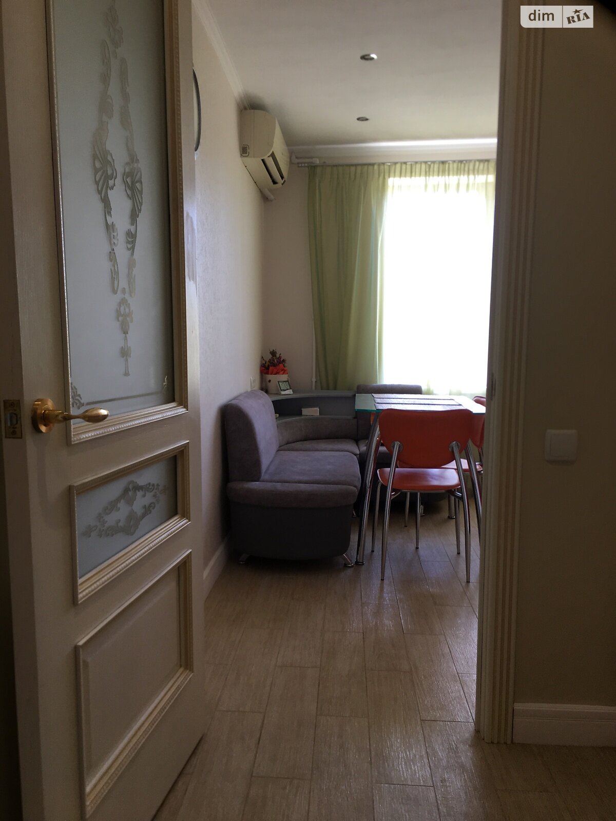 Продажа трехкомнатной квартиры в Кривом Роге, на ул. Мелешкина 39, район Саксаганский фото 1 Продажа трехкомнатной квартиры в Кривом Роге, на ул. Мелешкина 39, район Саксаганский фото 1