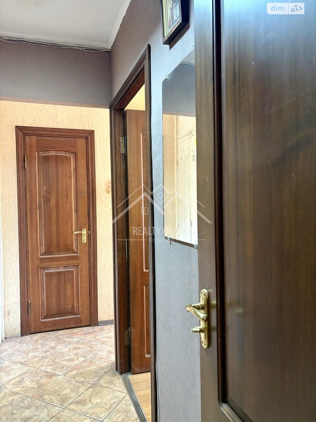 Продажа двухкомнатной квартиры в Кривом Роге, на ул. Мелешкина 40, район Саксаганский фото 1 Продажа двухкомнатной квартиры в Кривом Роге, на ул. Мелешкина 40, район Саксаганский фото 1