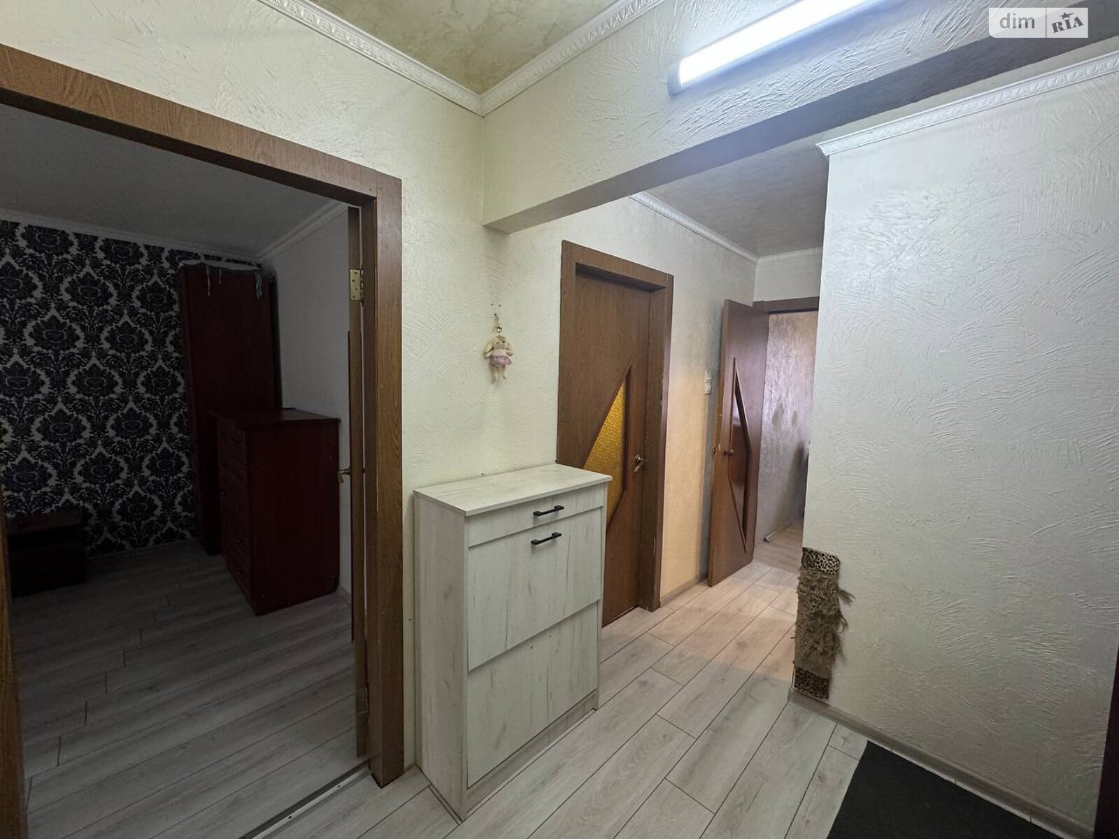 Продажа трехкомнатной квартиры в Кривом Роге, на ул. Павла Глазового 31, район Саксаганский фото 1