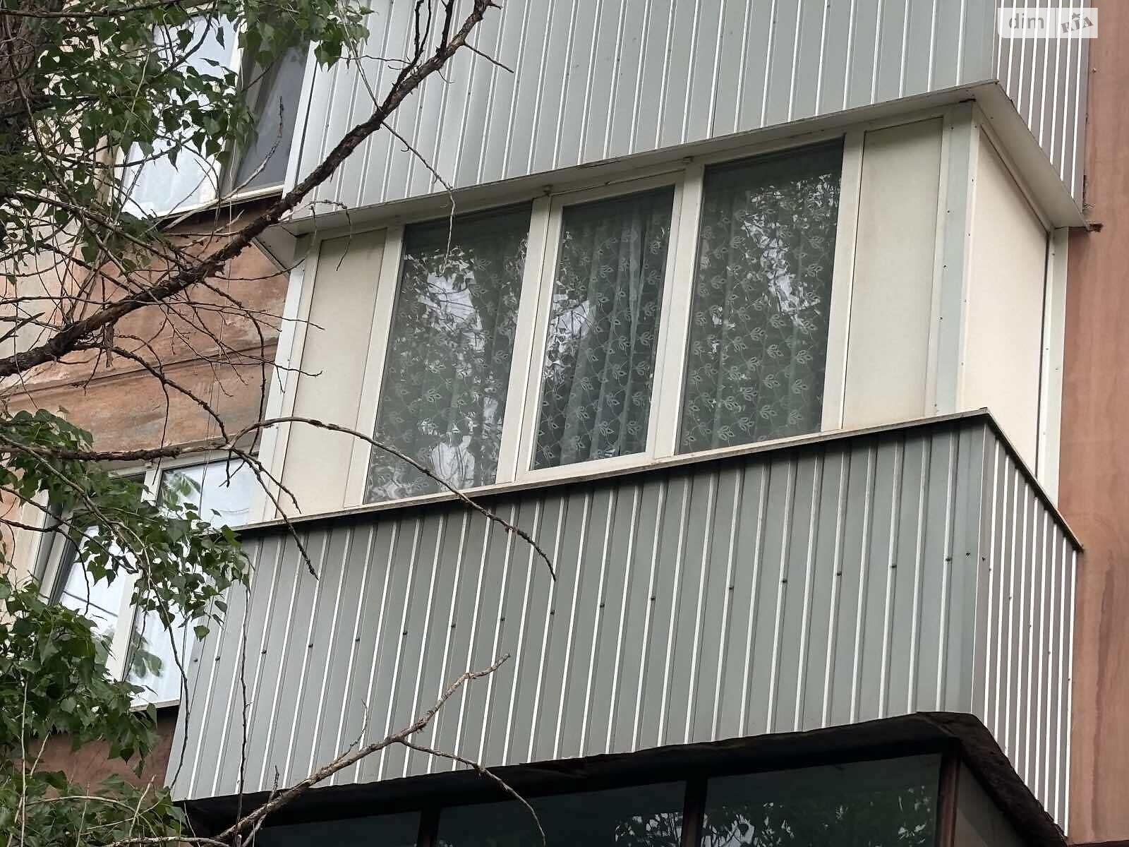 Продажа трехкомнатной квартиры в Кривом Роге, на ул. Павла Глазового 37, район Саксаганский фото 1 Продажа трехкомнатной квартиры в Кривом Роге, на ул. Павла Глазового 37, район Саксаганский фото 1