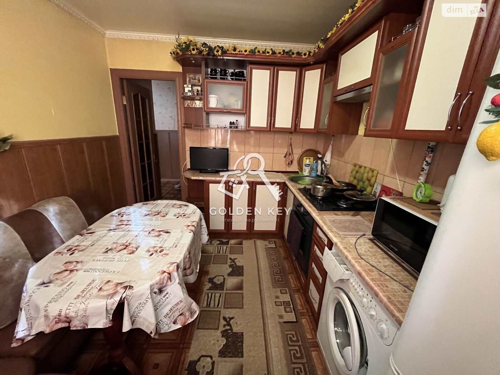 Продаж трикімнатної квартири в Кривому Розі, на вул. Покровська 42, район Саксаганський фото 1 Продаж трикімнатної квартири в Кривому Розі, на вул. Покровська 42, район Саксаганський фото 1
