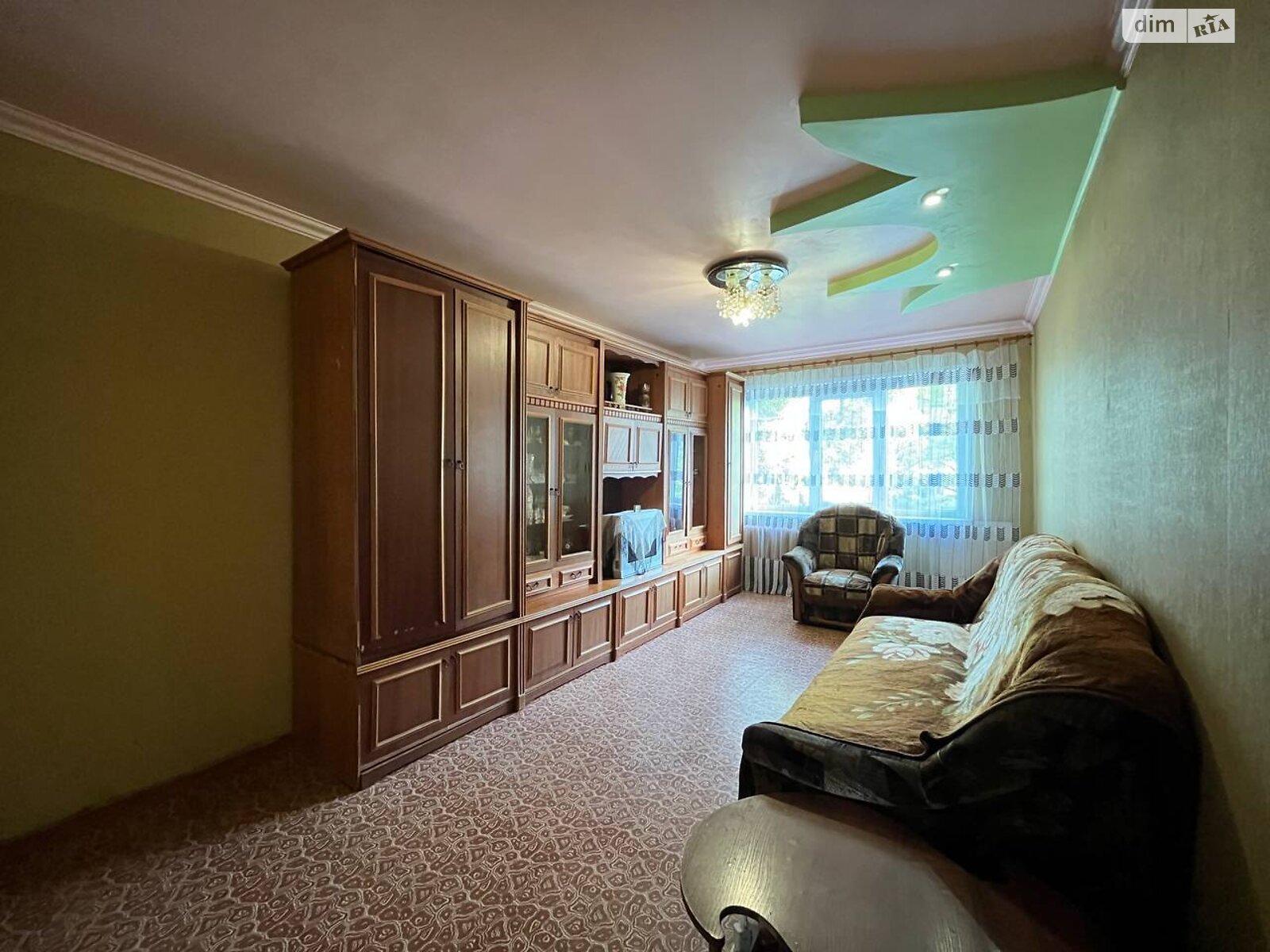 Продажа двухкомнатной квартиры в Кривом Роге, на ул. Покровская 6, район Саксаганский фото 1