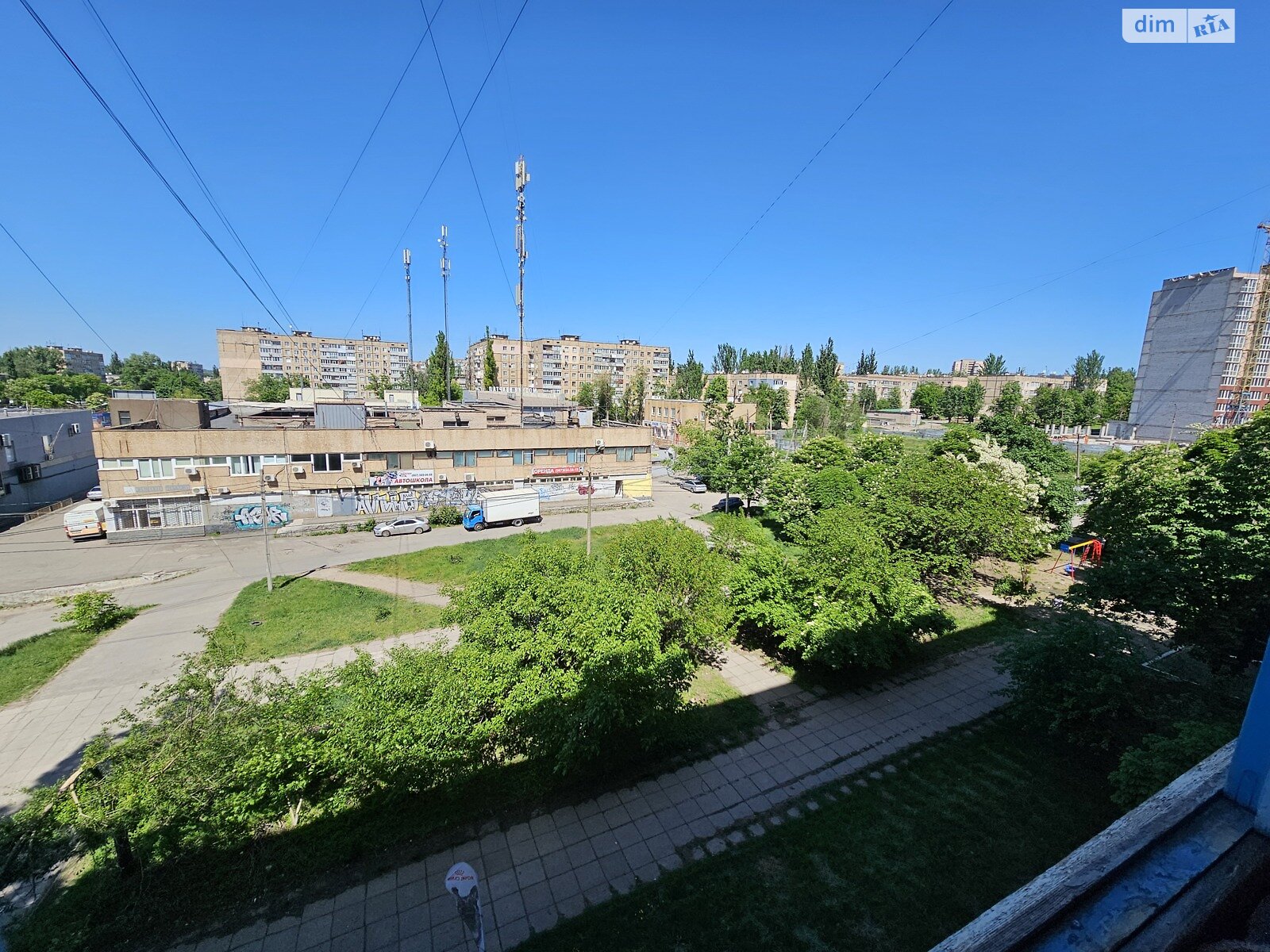 Продажа трехкомнатной квартиры в Кривом Роге, на ул. Содружества 82, район Саксаганский фото 1