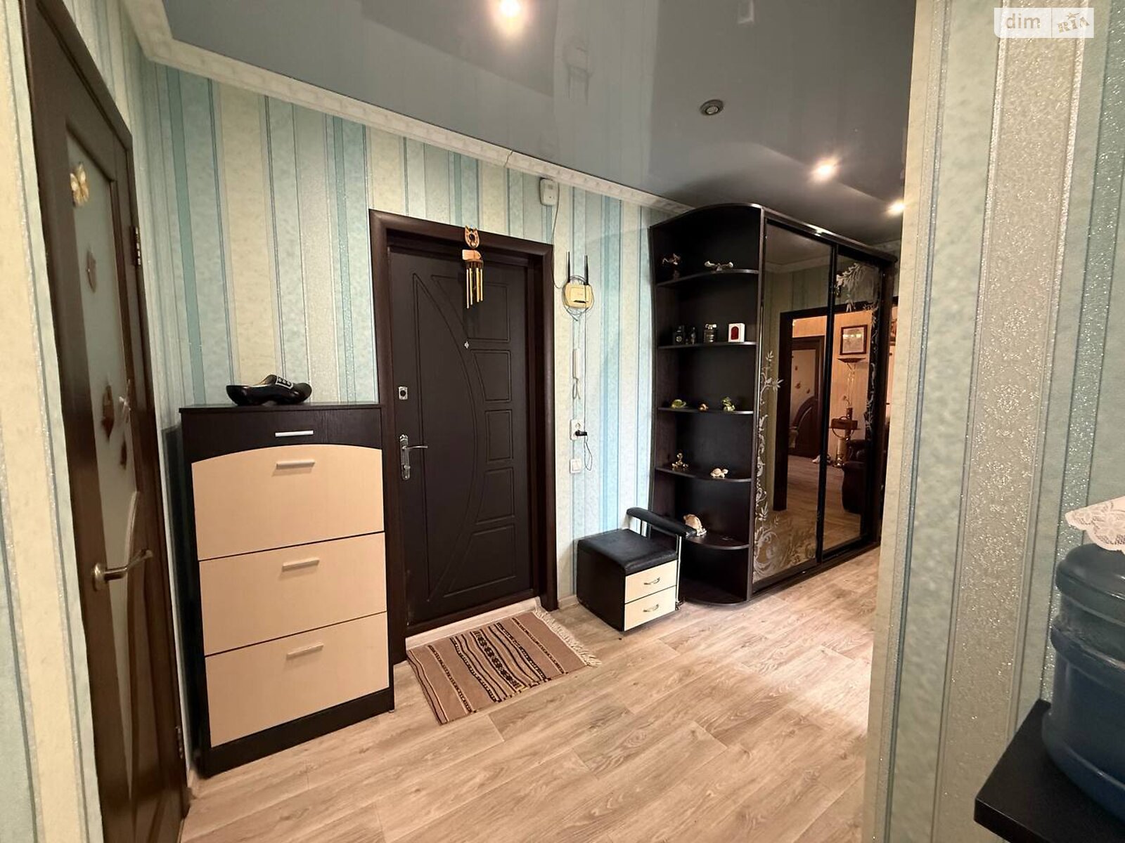 Продажа трехкомнатной квартиры в Кривом Роге, на мкр. Солнечный 11, район Саксаганский фото 1