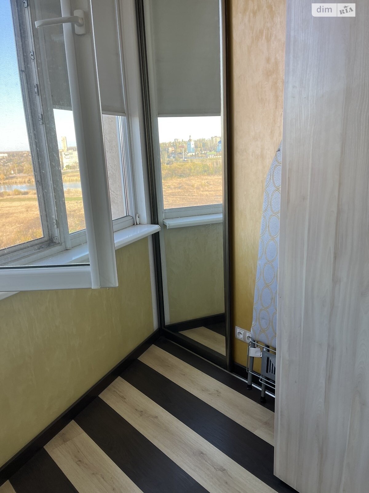 Продажа трехкомнатной квартиры в Кривом Роге, на мкр. Солнечный, район Саксаганский фото 1