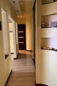 Продажа трехкомнатной квартиры в Кривом Роге, на мкр. Солнечный, район Саксаганский фото 2