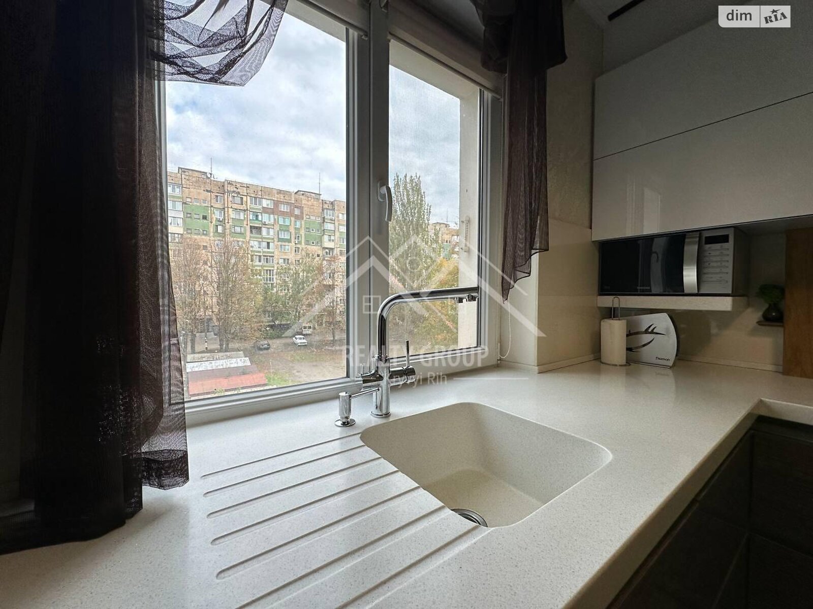 Продаж трикімнатної квартири в Кривому Розі, на мкр. Сонячний, район Саксаганський фото 1