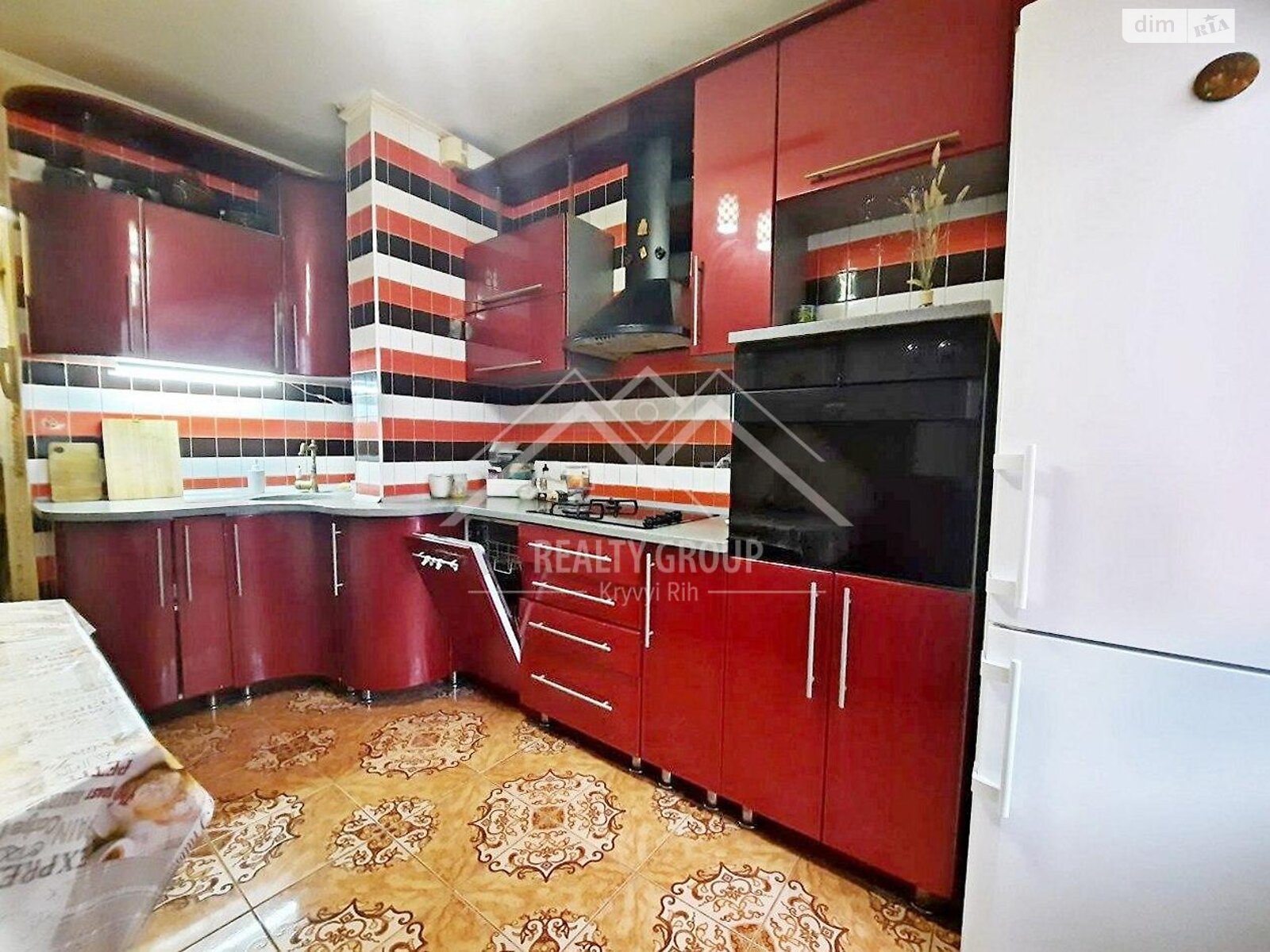 Продаж трикімнатної квартири в Кривому Розі, на мкр. Сонячний 31, район Саксаганський фото 1