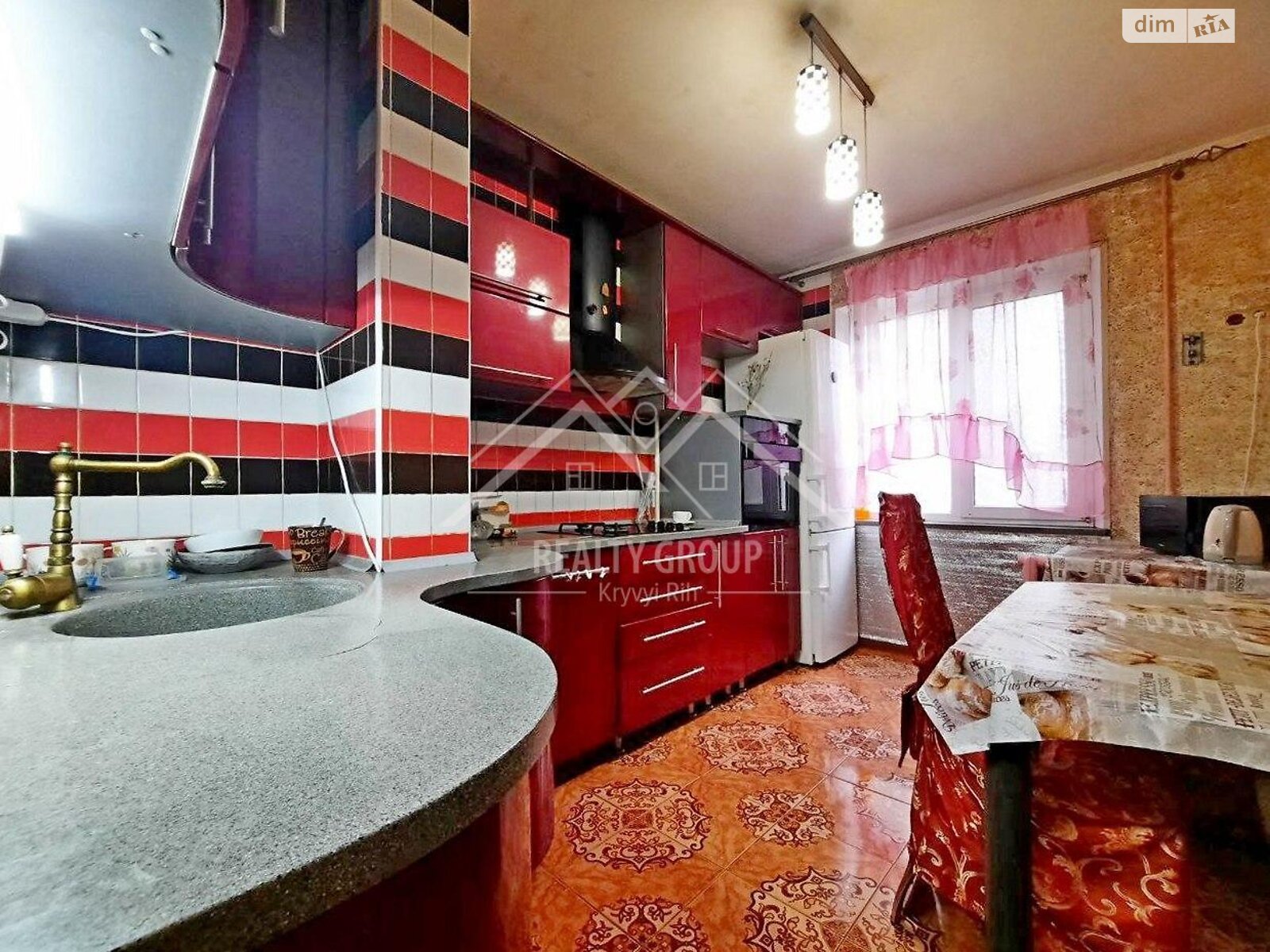 Продаж трикімнатної квартири в Кривому Розі, на мкр. Сонячний 31, район Саксаганський фото 1