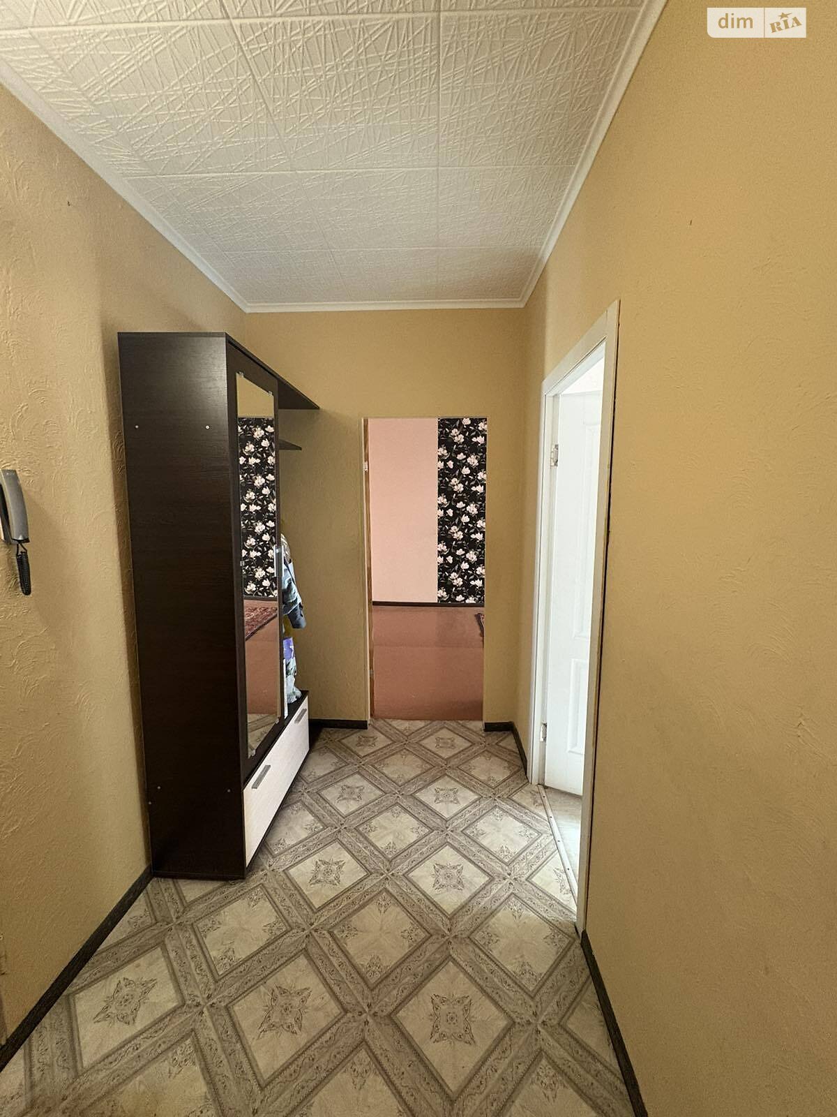 Продаж двокімнатної квартири в Кривому Розі, на мкр. Сонячний 56, район Саксаганський фото 1 Продаж двокімнатної квартири в Кривому Розі, на мкр. Сонячний 56, район Саксаганський фото 1