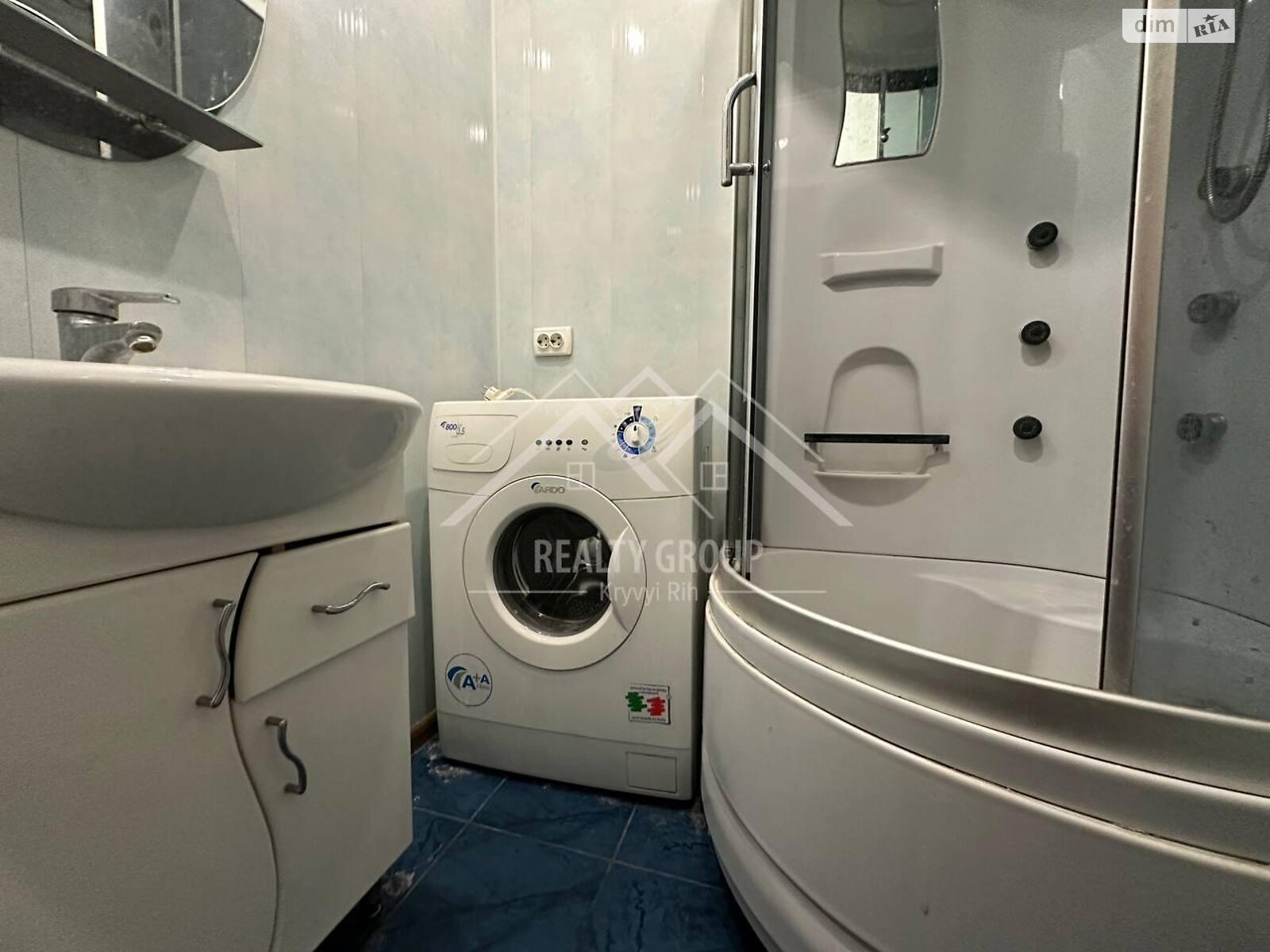 Продажа трехкомнатной квартиры в Кривом Роге, на мкр. Солнечный 28, кв. 64, район Саксаганский фото 1 Продажа трехкомнатной квартиры в Кривом Роге, на мкр. Солнечный 28, кв. 64, район Саксаганский фото 1