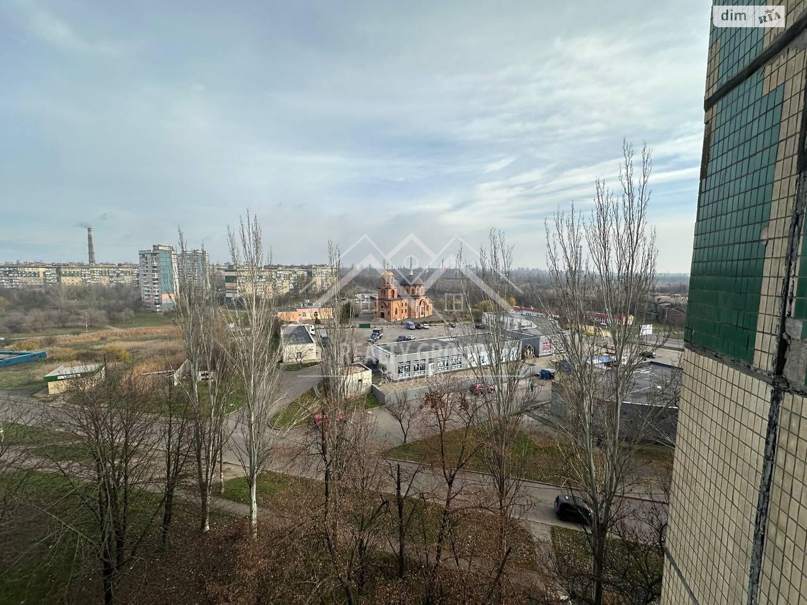 Продажа трехкомнатной квартиры в Кривом Роге, на мкр. Солнечный 28, кв. 64, район Саксаганский фото 1 Продажа трехкомнатной квартиры в Кривом Роге, на мкр. Солнечный 28, кв. 64, район Саксаганский фото 1