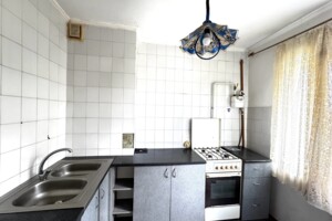 Продажа двухкомнатной квартиры в Кривом Роге, на ул. Спасская 10, район Саксаганский фото 2