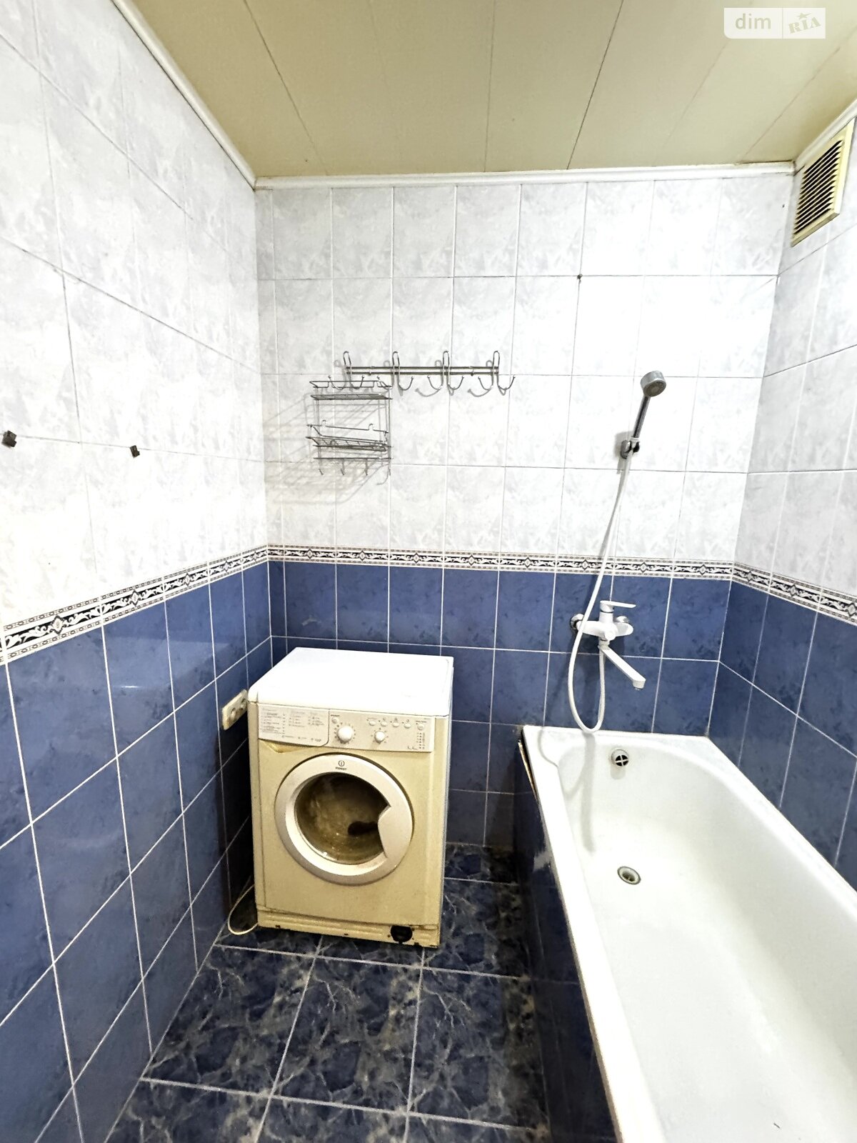 Продажа двухкомнатной квартиры в Кривом Роге, на ул. Спасская 10, район Саксаганский фото 1 Продажа двухкомнатной квартиры в Кривом Роге, на ул. Спасская 10, район Саксаганский фото 1