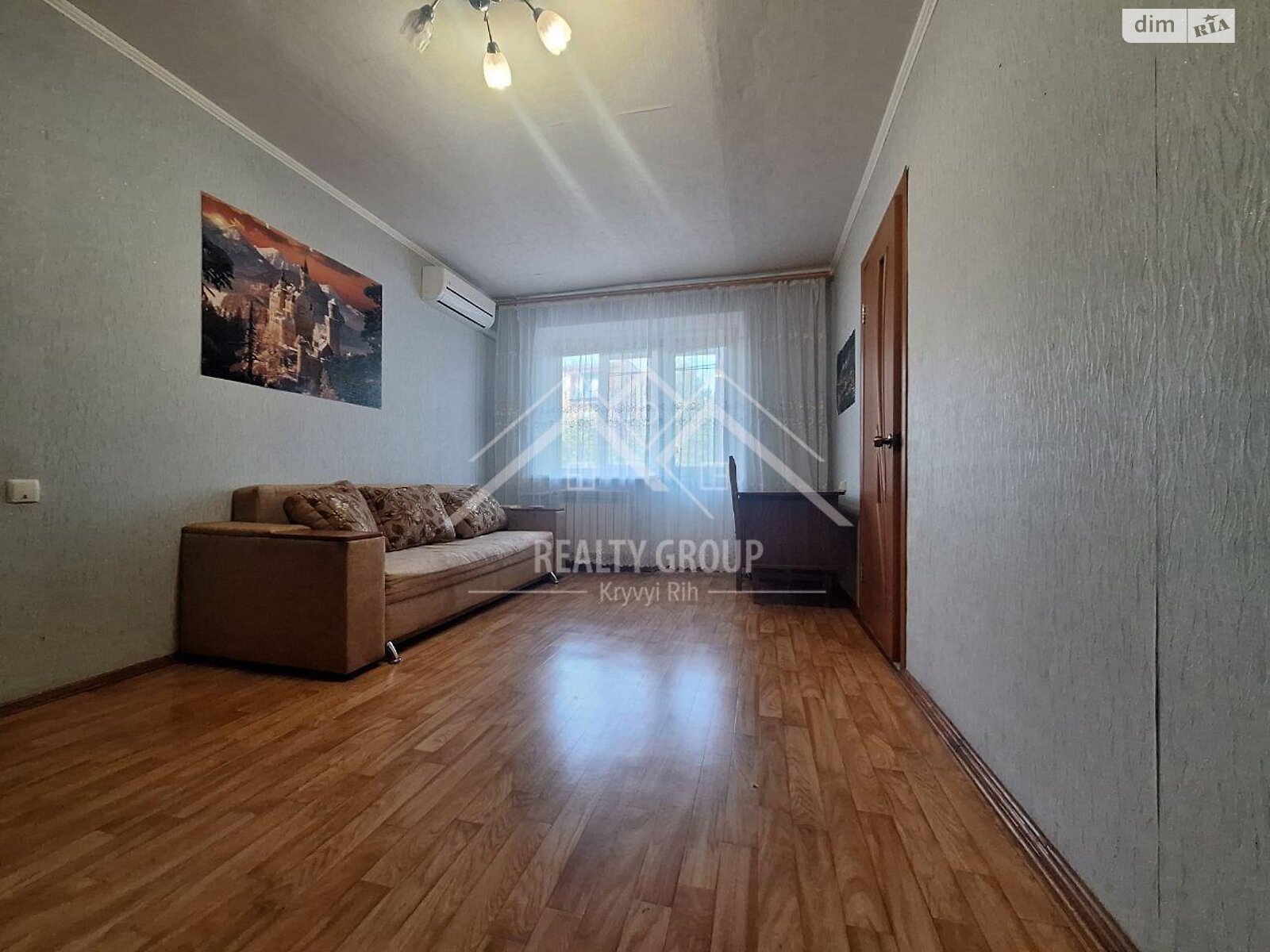Продажа двухкомнатной квартиры в Кривом Роге, на ул. Тесленко 8, район Саксаганский фото 1 Продажа двухкомнатной квартиры в Кривом Роге, на ул. Тесленко 8, район Саксаганский фото 1