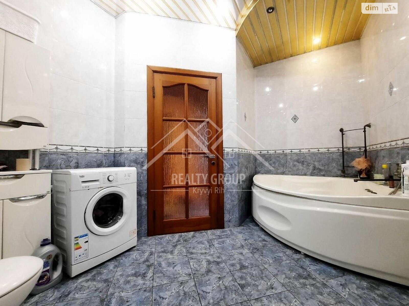 Продаж двокімнатної квартири в Кривому Розі, на просп. Університетський 17, район Саксаганський фото 1 Продаж двокімнатної квартири в Кривому Розі, на просп. Університетський 17, район Саксаганський фото 1