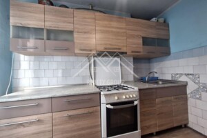 Продажа трехкомнатной квартиры в Кривом Роге, на ул. Ярослава Мудрого 60А, район Саксаганский фото 2