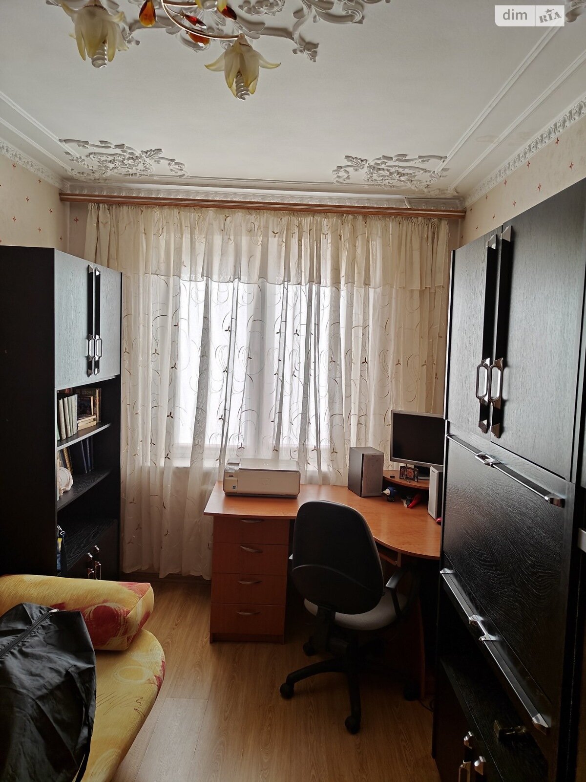 Продажа трехкомнатной квартиры в Кривом Роге, на мкр. Юбилейный, район Саксаганский фото 1 Продажа трехкомнатной квартиры в Кривом Роге, на мкр. Юбилейный, район Саксаганский фото 1