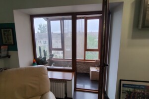 Продажа двухкомнатной квартиры в Кривом Роге, на ул. Соборности 10, фото 2