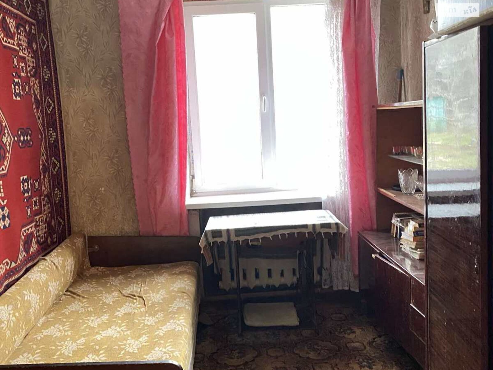 Продажа двухкомнатной квартиры в Кривом Роге, на ул. Буряченко 4, район Терновской фото 1