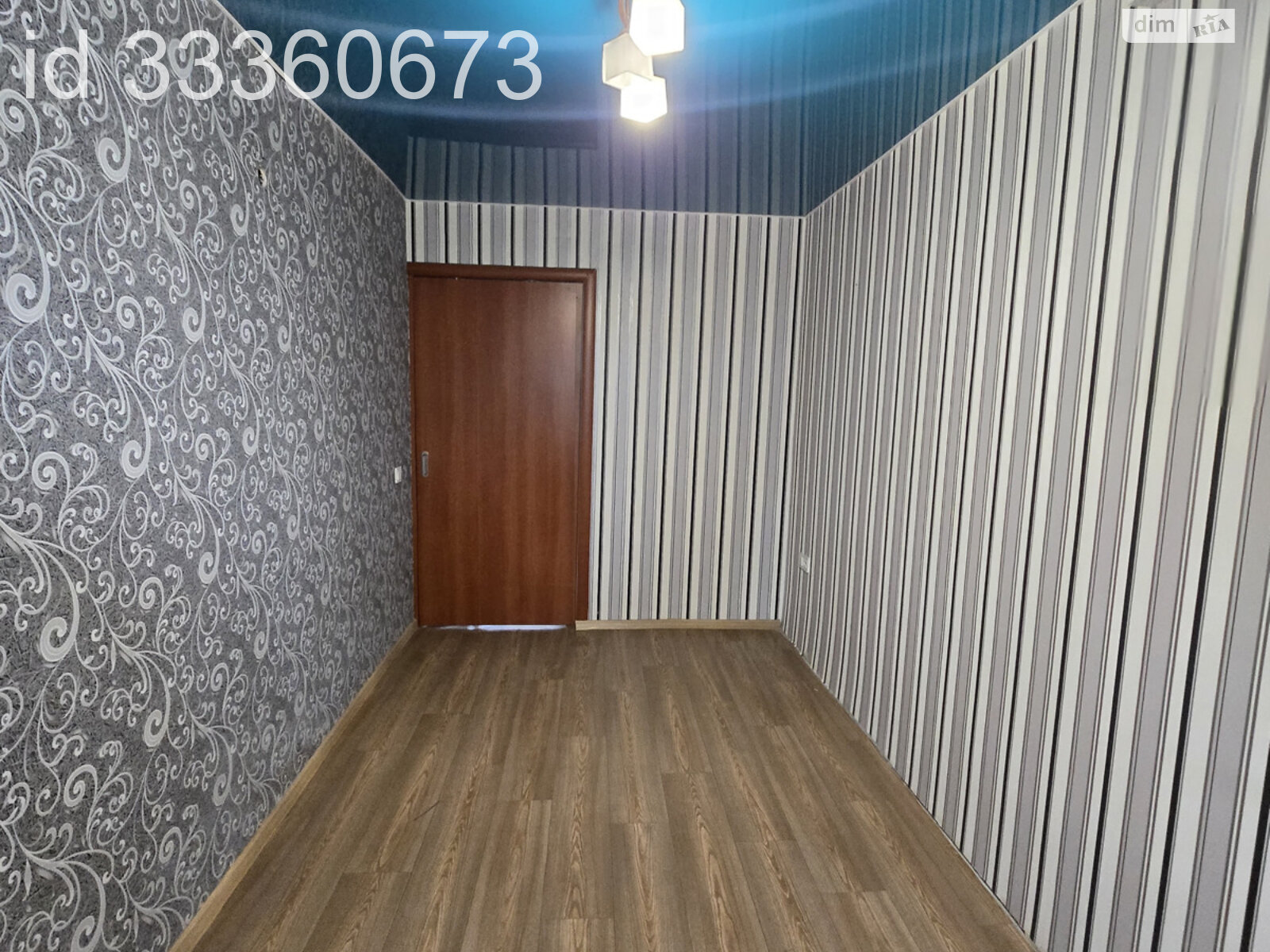 Продажа трехкомнатной квартиры в Кривом Роге, на ул. Дмитрия Войчишена 12, кв. 45, район Терновской фото 1