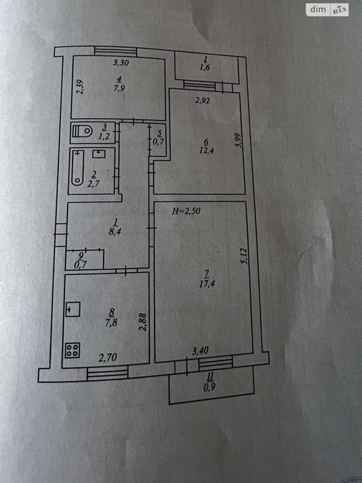 Продажа трехкомнатной квартиры в Кривом Роге, на ул. Доватора Генерала 7, район Терновской фото 1