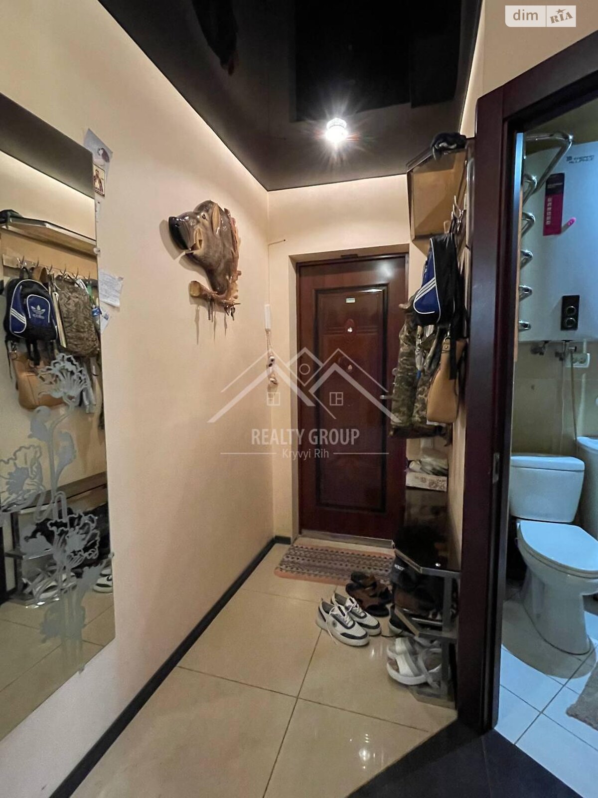 Продаж двокімнатної квартири в Кривому Розі, на вул. Карбишева 10, район Тернівський фото 1 Продаж двокімнатної квартири в Кривому Розі, на вул. Карбишева 10, район Тернівський фото 1
