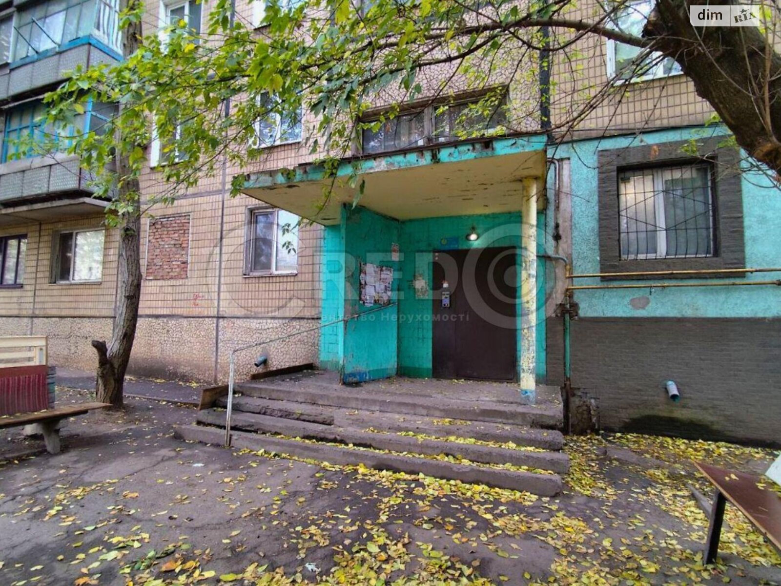 Продажа трехкомнатной квартиры в Кривом Роге, на ул. Маршака 6, район Терновской фото 1