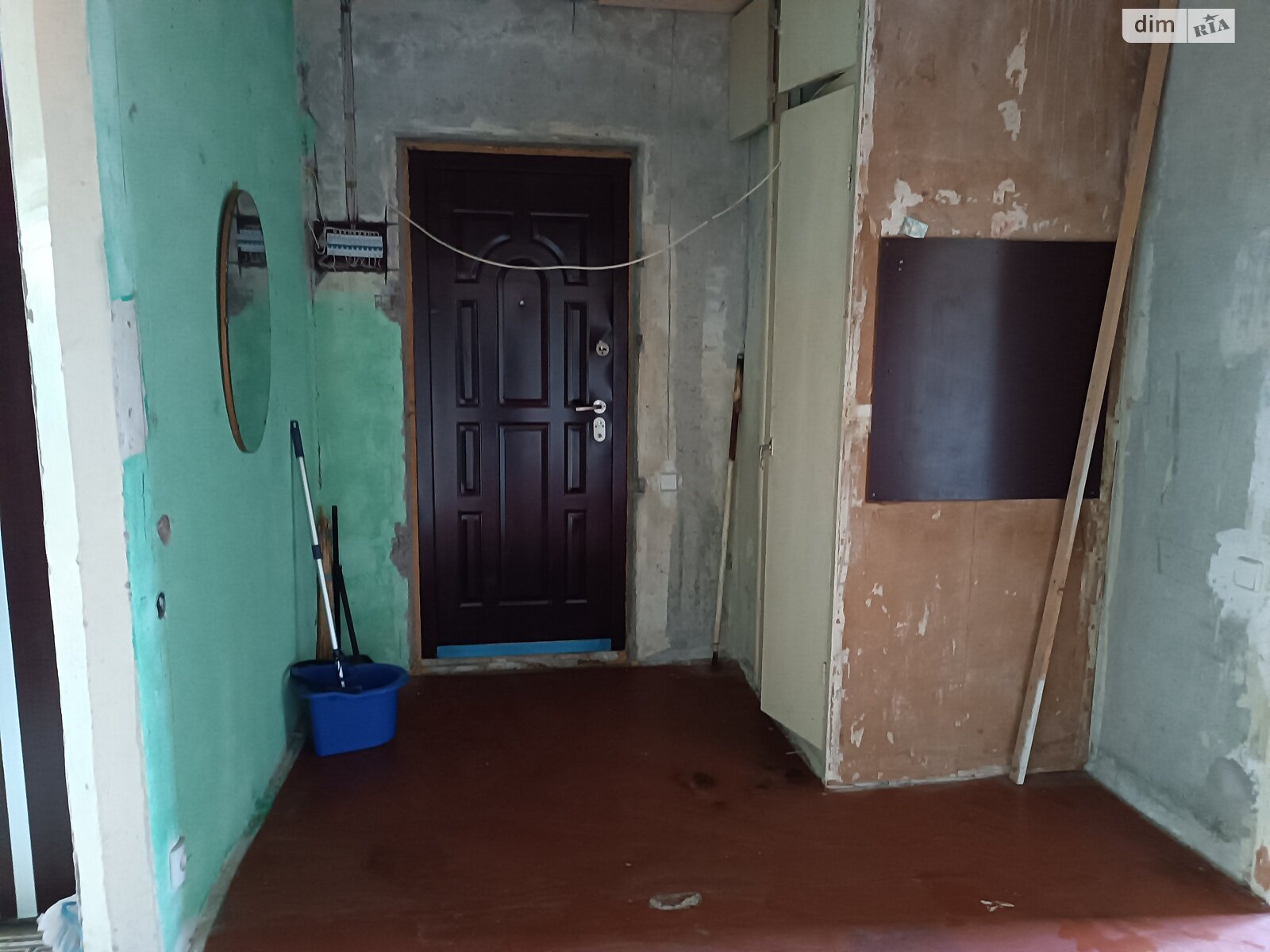 Продажа трехкомнатной квартиры в Кривом Роге, на ул. Щорса 42, район Терновской фото 1 Продажа трехкомнатной квартиры в Кривом Роге, на ул. Щорса 42, район Терновской фото 1