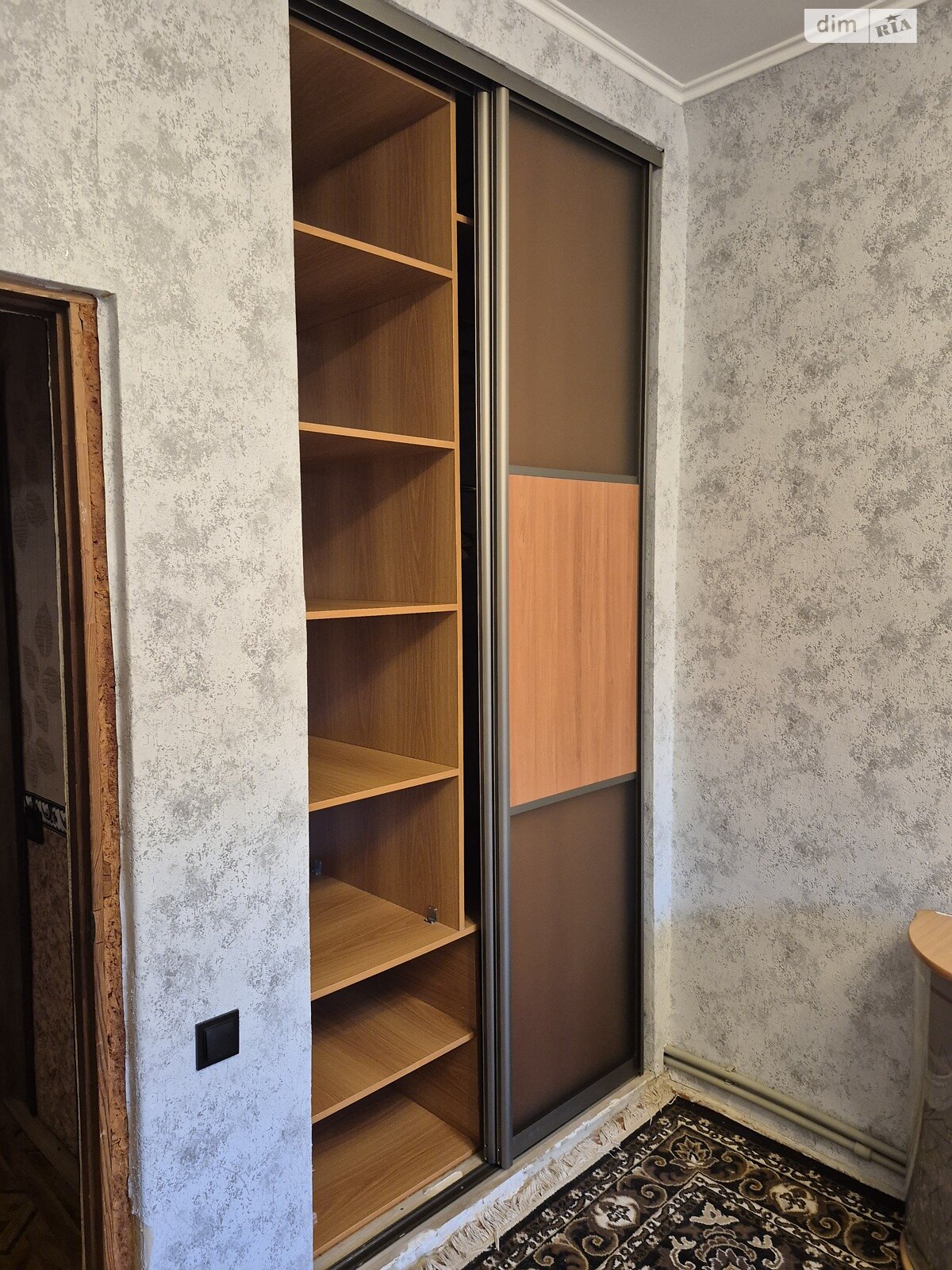 Продажа двухкомнатной квартиры в Кривом Роге, на ул. Сергея Колачевского 24, район Терновской фото 1