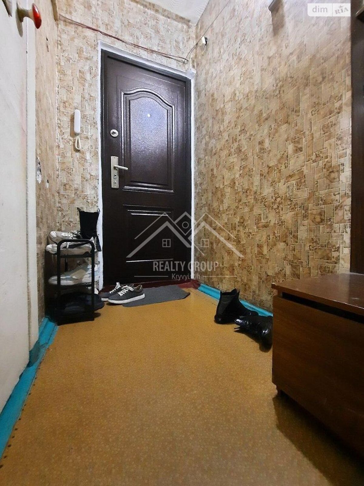 Продажа двухкомнатной квартиры в Кривом Роге, на ул. Сергея Колачевского 60, район Терновской фото 1