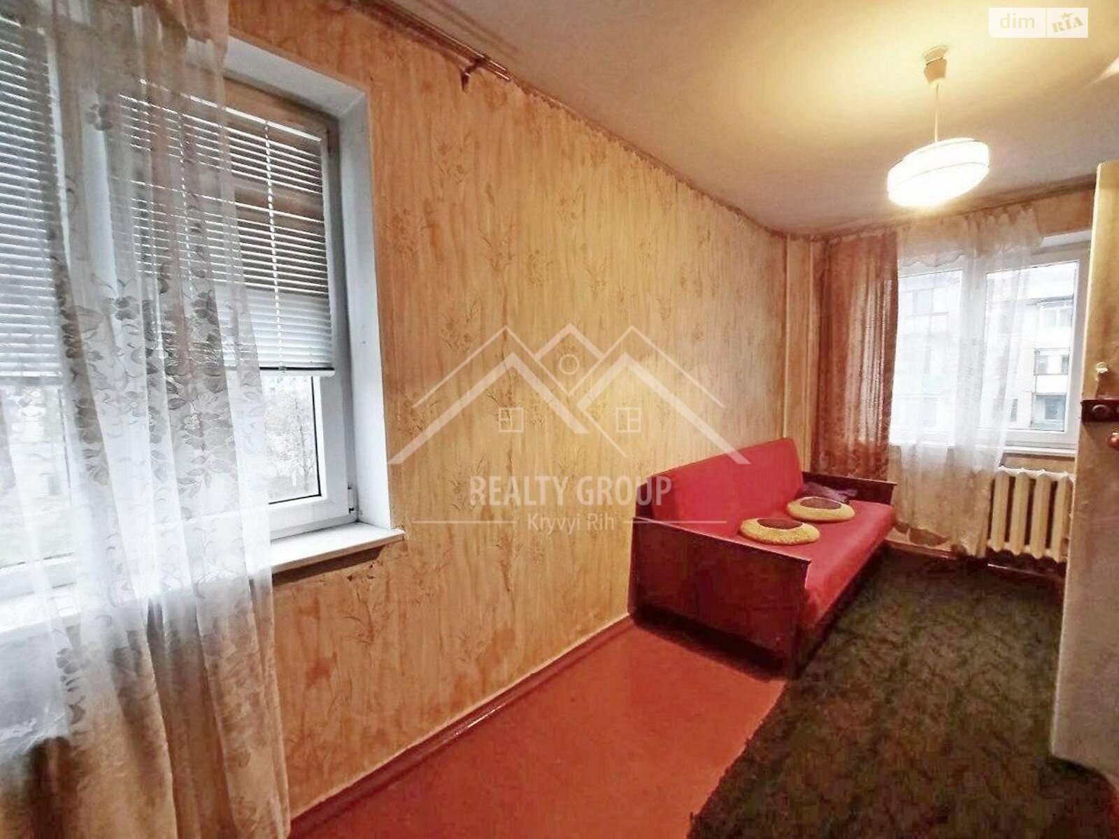 Продажа двухкомнатной квартиры в Кривом Роге, на ул. Сергея Колачевского 60, район Терновской фото 1