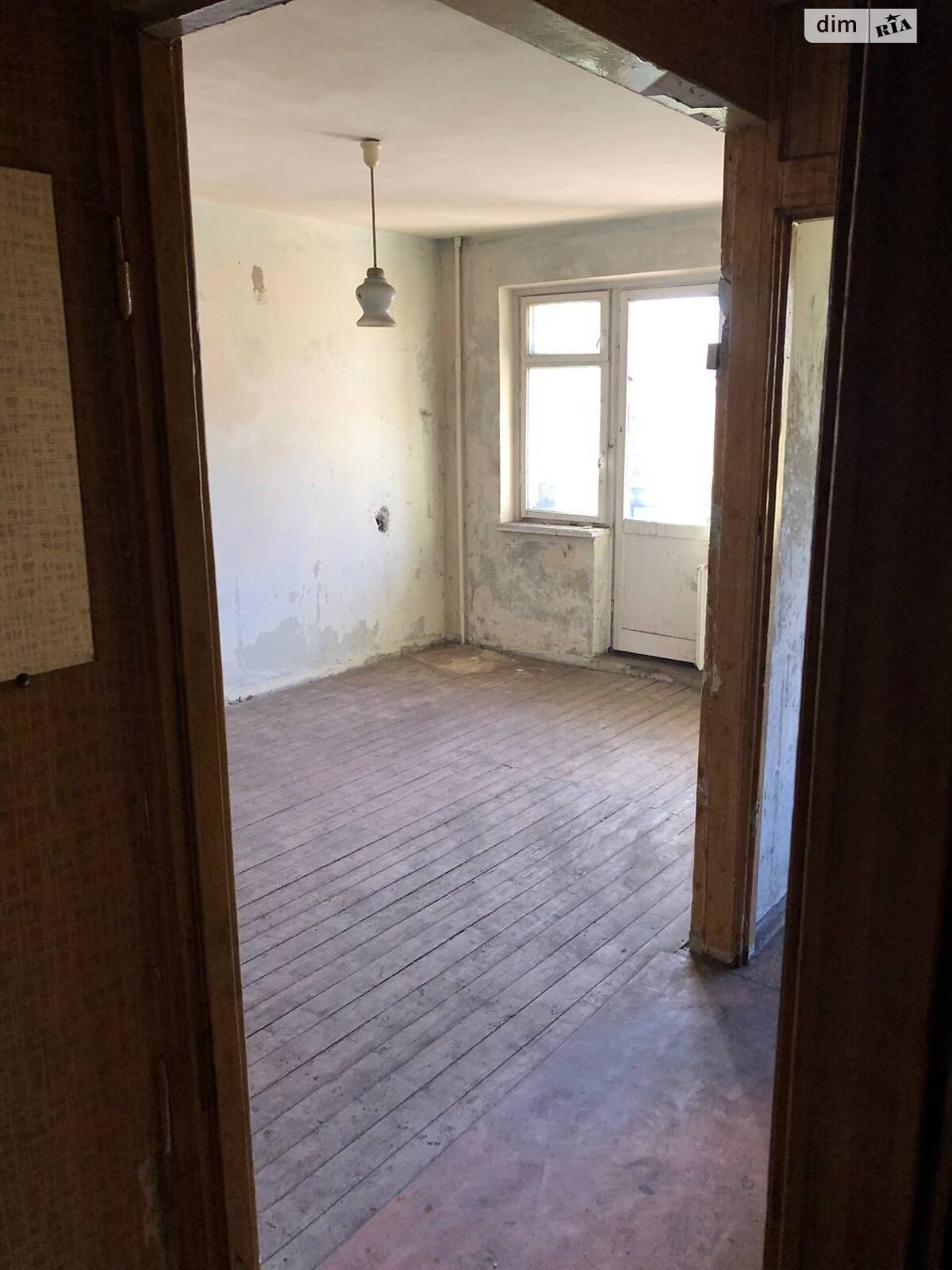 Продажа трехкомнатной квартиры в Кривом Роге, на ул. Владимира Терещенко, район Терновской фото 1 Продажа трехкомнатной квартиры в Кривом Роге, на ул. Владимира Терещенко, район Терновской фото 1