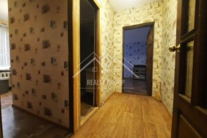 Продажа однокомнатной квартиры в Кривом Роге, на ул. Авиационная 9, район Центрально-Городской фото 2