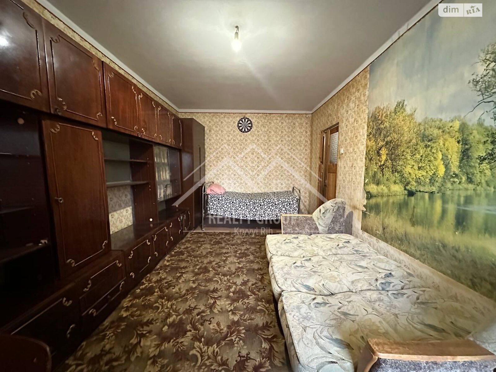 Продажа двухкомнатной квартиры в Кривом Роге, на ул. Горького, район Центрально-Городской фото 1 Продажа двухкомнатной квартиры в Кривом Роге, на ул. Горького, район Центрально-Городской фото 1