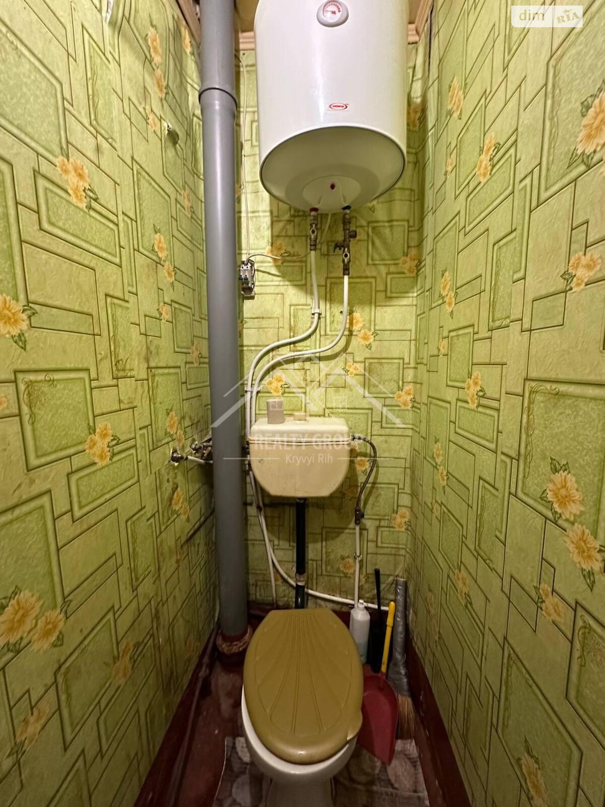 Продажа двухкомнатной квартиры в Кривом Роге, на ул. Горького, район Центрально-Городской фото 1 Продажа двухкомнатной квартиры в Кривом Роге, на ул. Горького, район Центрально-Городской фото 1