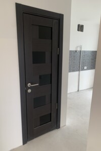 Продажа двухкомнатной квартиры в Кривом Роге, на ул. Горных инженеров 1, кв. 36, район Центрально-Городской фото 2