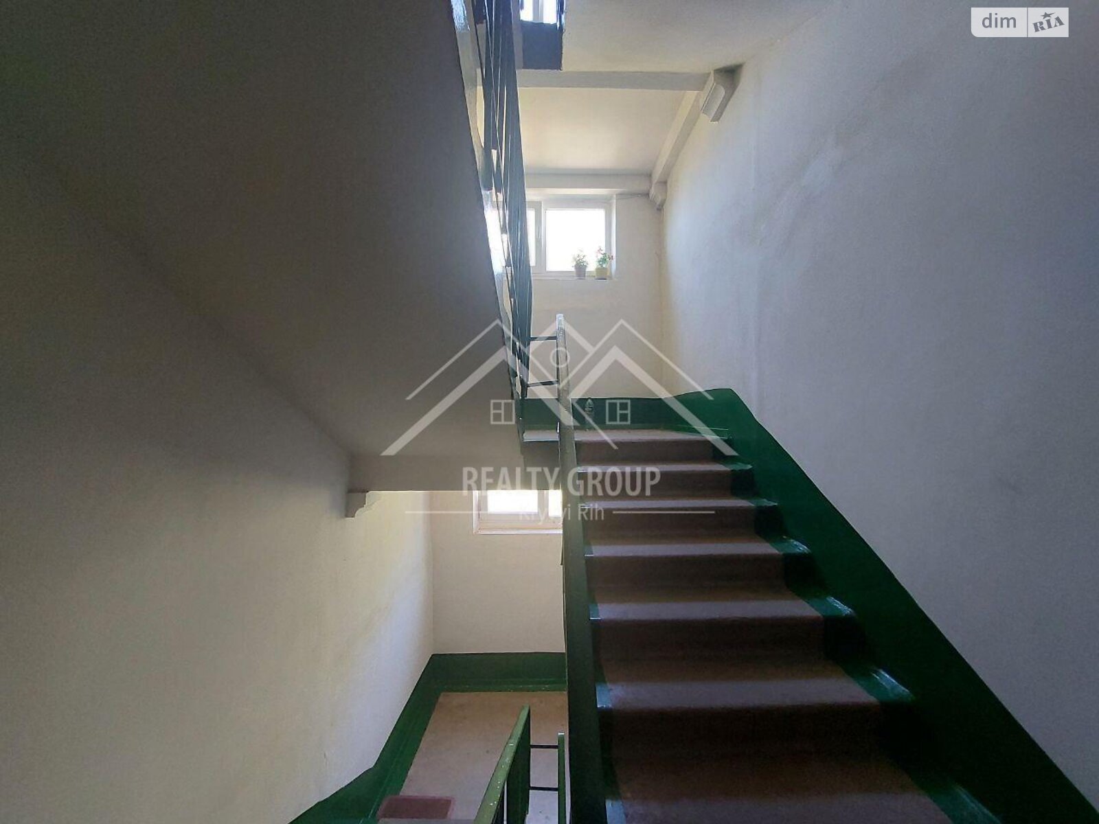 Продаж двокімнатної квартири в Кривому Розі, на вул. Гірничих інженерів, район Центрально-Міський фото 1 Продаж двокімнатної квартири в Кривому Розі, на вул. Гірничих інженерів, район Центрально-Міський фото 1