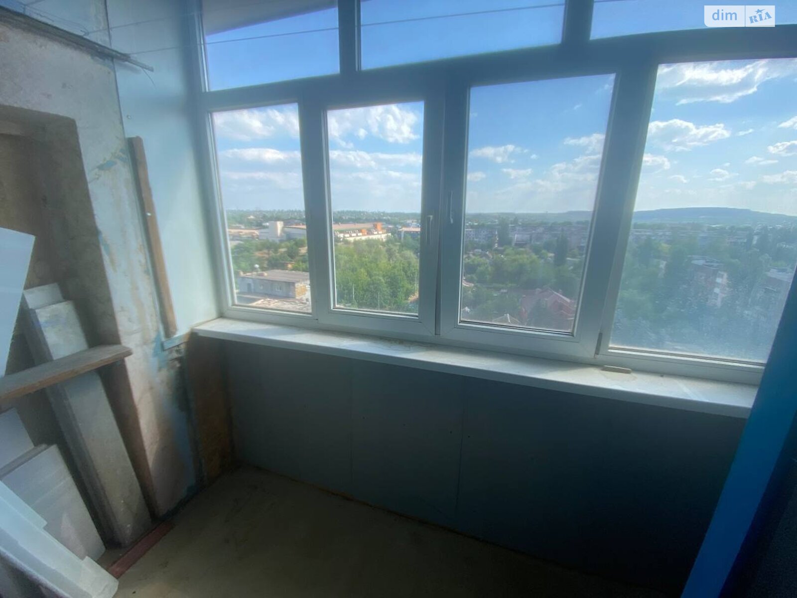 Продажа трехкомнатной квартиры в Кривом Роге, на ул. Горных инженеров 41, район Центрально-Городской фото 1 Продажа трехкомнатной квартиры в Кривом Роге, на ул. Горных инженеров 41, район Центрально-Городской фото 1