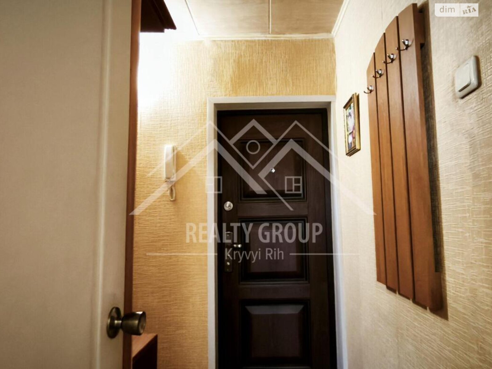 Продажа однокомнатной квартиры в Кривом Роге, на ул. Горных инженеров 14, район Центрально-Городской фото 1 Продажа однокомнатной квартиры в Кривом Роге, на ул. Горных инженеров 14, район Центрально-Городской фото 1