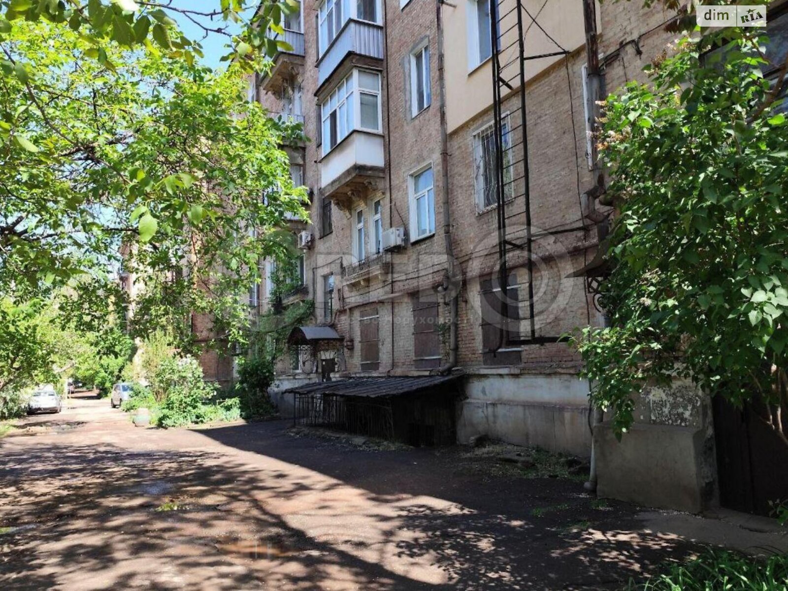 Продаж трикімнатної квартири в Кривому Розі, на вул. Петра Калнишевського 7, район Центрально-Міський фото 1 Продаж трикімнатної квартири в Кривому Розі, на вул. Петра Калнишевського 7, район Центрально-Міський фото 1