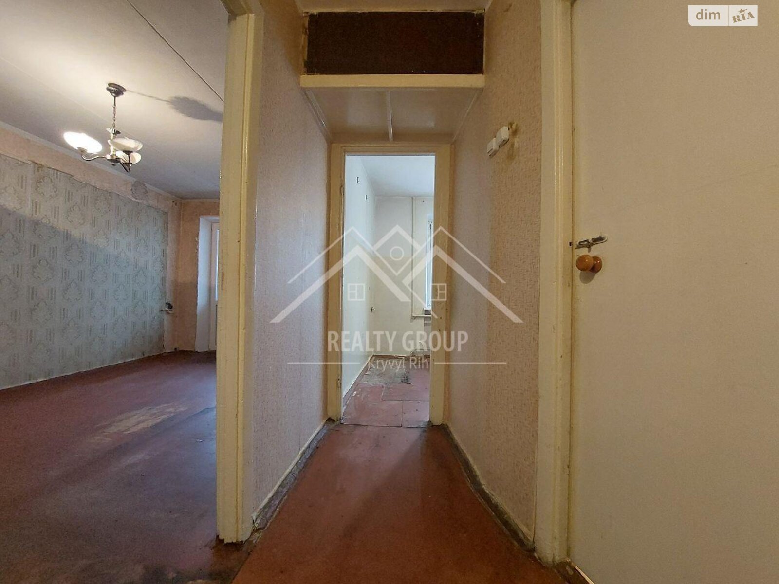 Продажа двухкомнатной квартиры в Кривом Роге, на ул. Кобылянского, район Центрально-Городской фото 1 Продажа двухкомнатной квартиры в Кривом Роге, на ул. Кобылянского, район Центрально-Городской фото 1