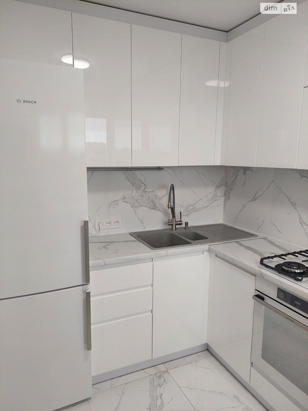 Продаж трикімнатної квартири в Кривому Розі, на вул. Кобилянського 223, кв. 53, район Центрально-Міський фото 1 Продаж трикімнатної квартири в Кривому Розі, на вул. Кобилянського 223, кв. 53, район Центрально-Міський фото 1